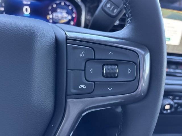 Used 2025 Chevrolet Silverado 2500 ZR2 w/ Technology Package image 32