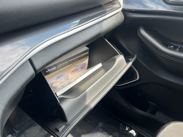 Used 2022 Jeep Grand Cherokee L Laredo image 22
