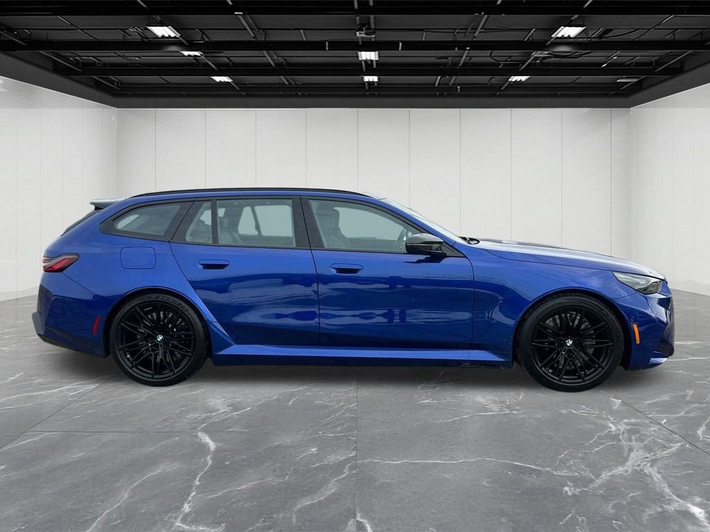 Used 2026 BMW M5 Touring image 10