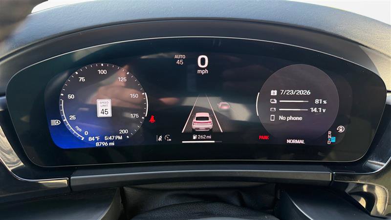 Used 2024 Porsche Macan 4 Electric AWD/4WD image 14