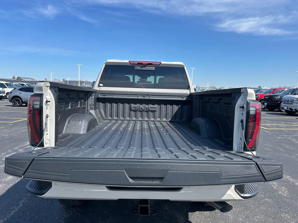 New 2026 GMC Sierra 2500 AT4 AWD/4WD image 38