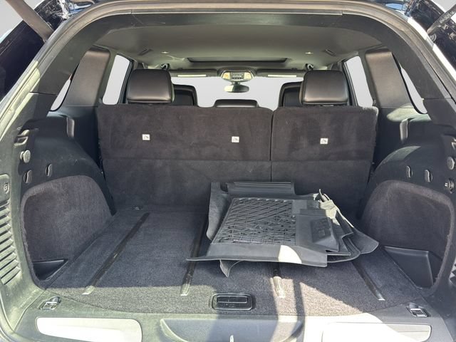Used 2017 Jeep Grand Cherokee Limited AWD/4WD image 15