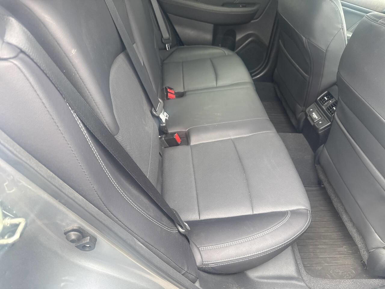 Used 2018 Subaru Outback 3.6R Limited image 6