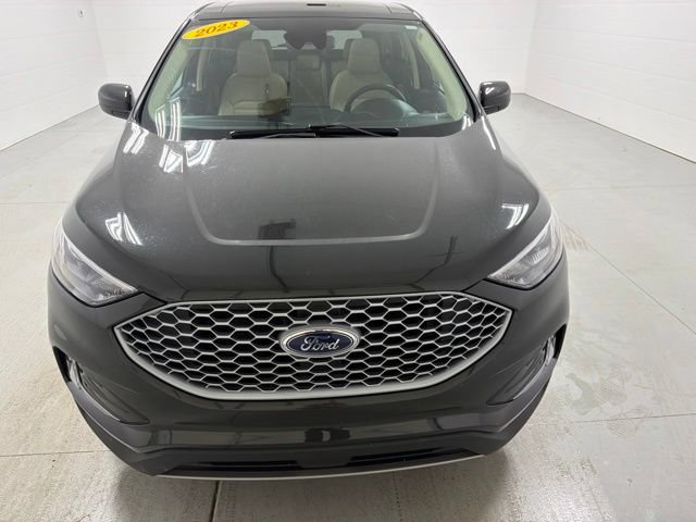 Used 2023 Ford Edge SEL w/ Convenience Package AWD/4WD image 3