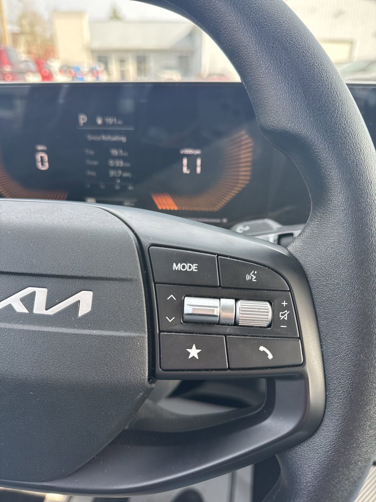 Used 2025 Kia K4 LXS image 13