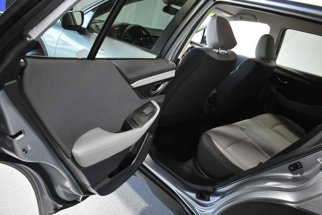 Used 2020 Subaru Outback Premium AWD/4WD image 26