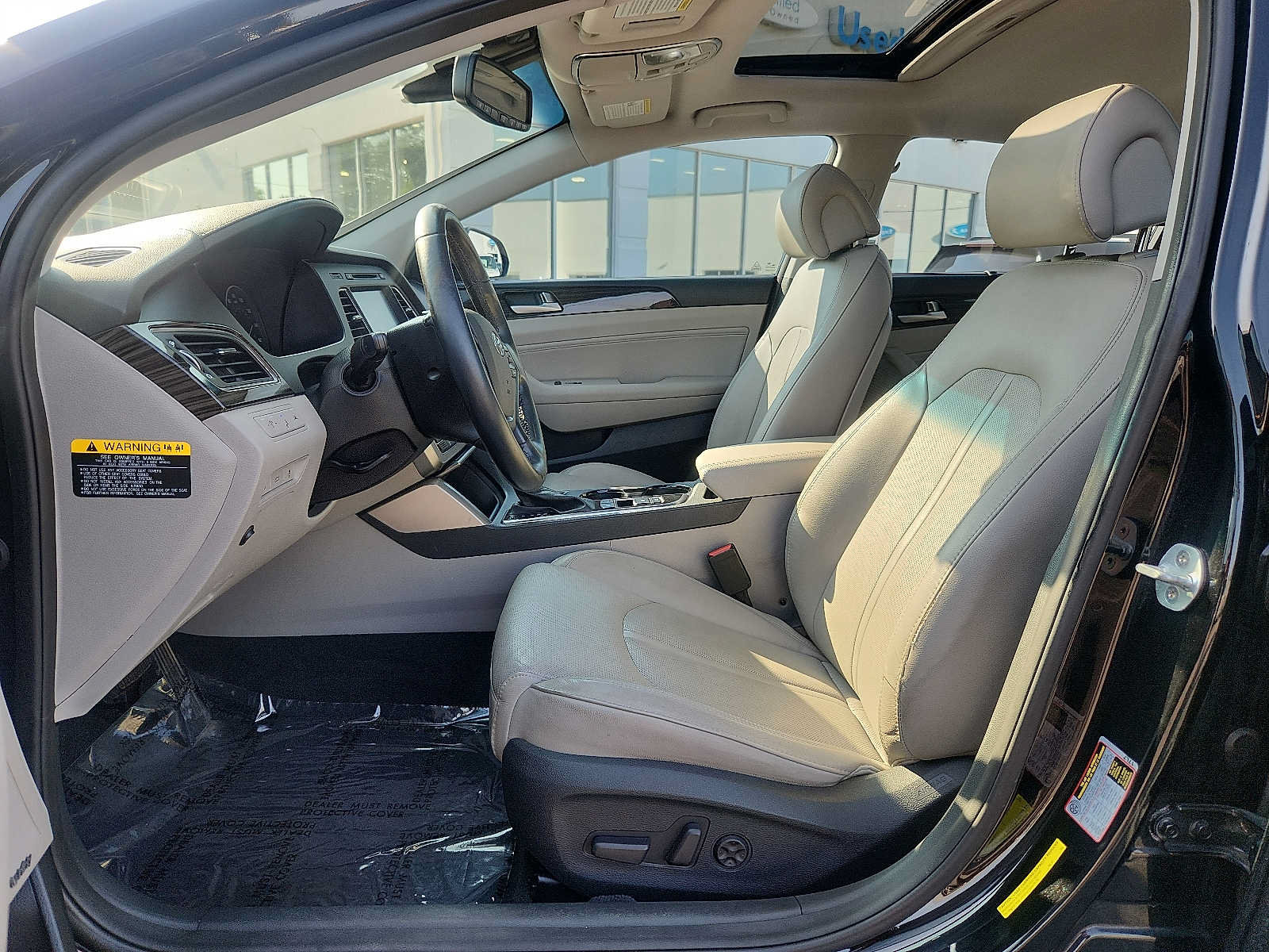 Used 2017 Hyundai Sonata Limited w/ Ultimate Package 04 FWD image 13