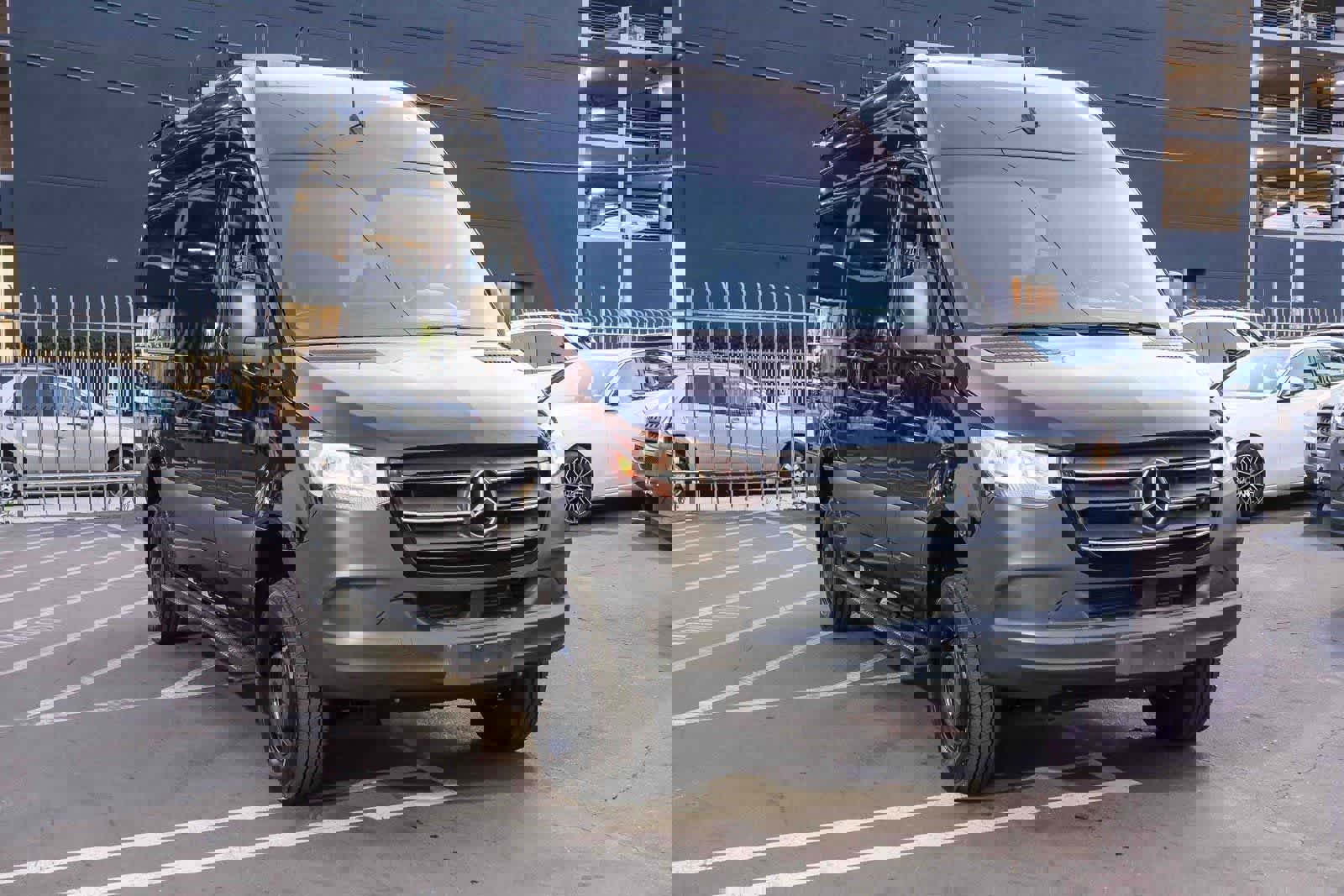 Used 2021 Mercedes-Benz Sprinter 2500 w/ Comfort Plus Package image 3