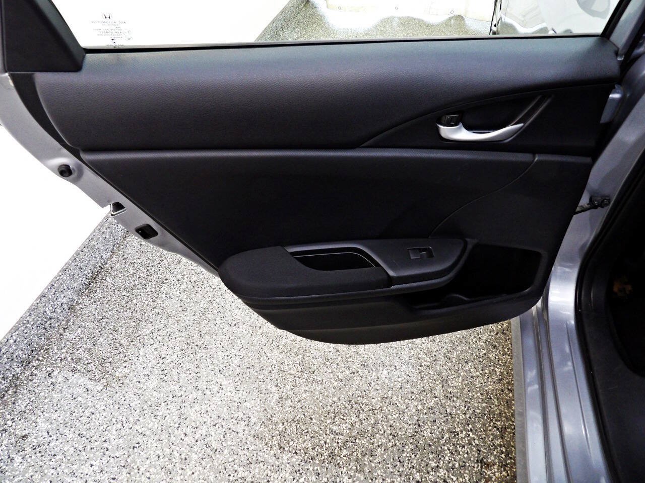 Used 2018 Honda Civic LX image 9