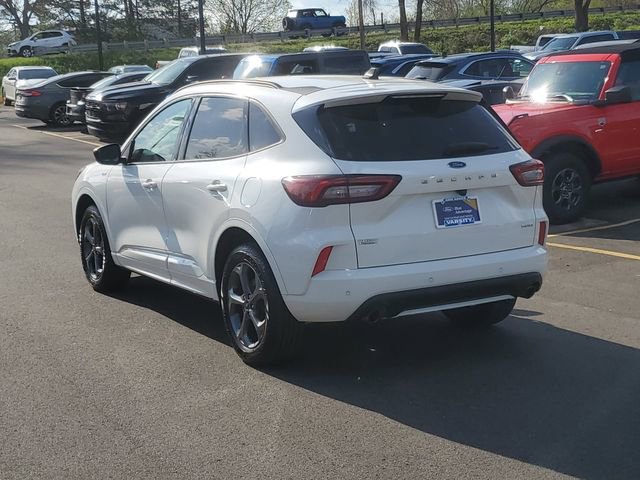 Certified 2024 Ford Escape ST-Line w/ Tech Pack #1 AWD/4WD image 3