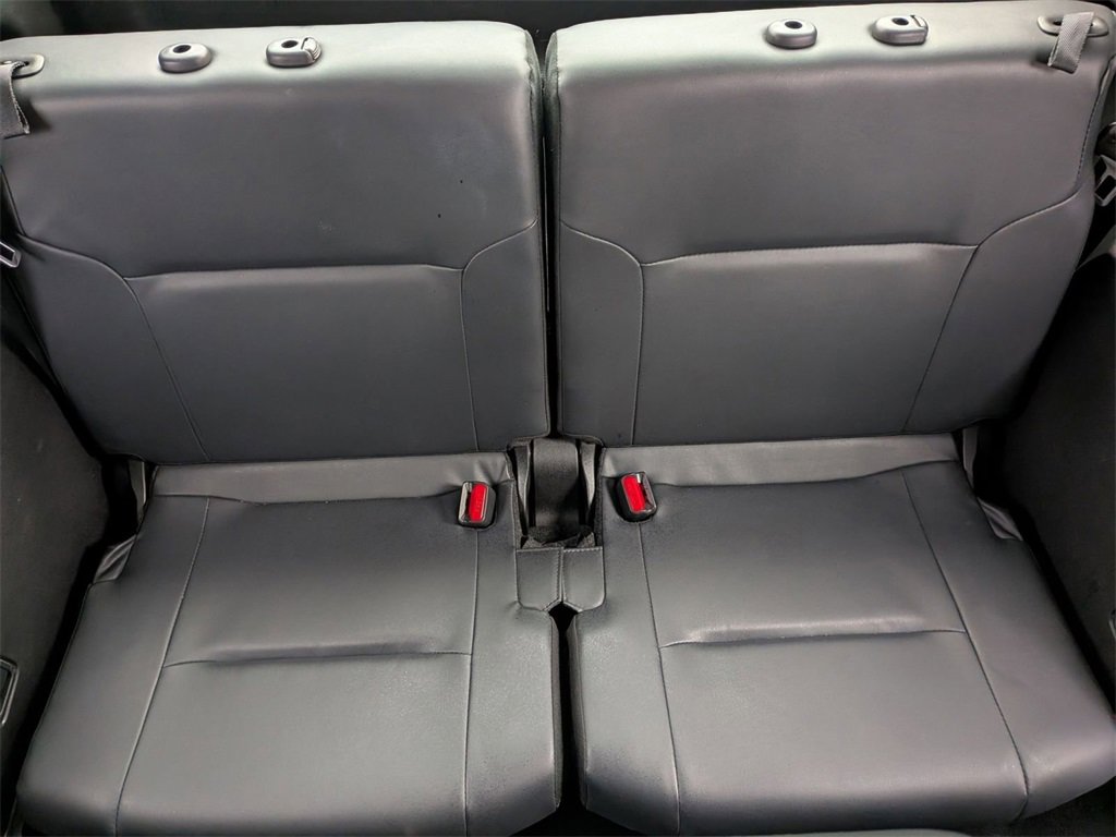 Used 2024 Mitsubishi Outlander SE image 25