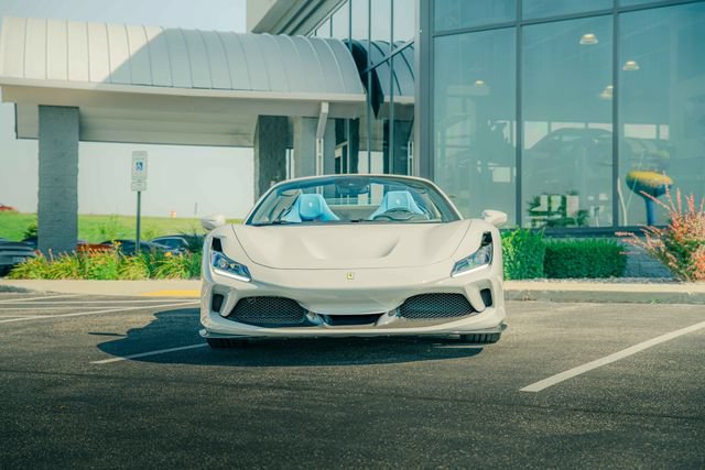 Used 2023 Ferrari F8 Tributo RWD image 33