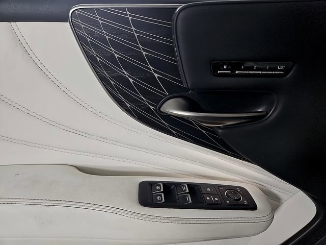 Used 2021 Lexus LS 500 AWD image 15