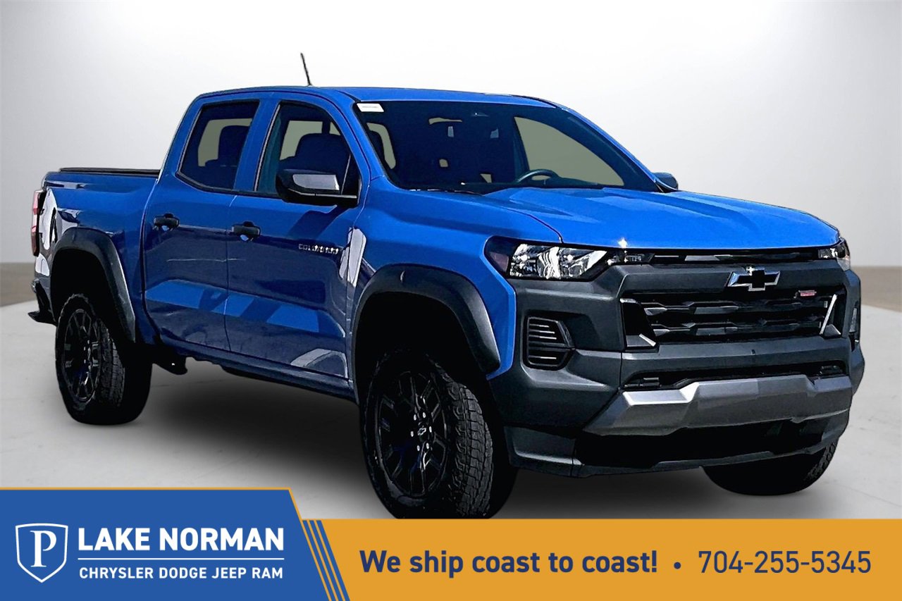Used 2025 Chevrolet Colorado Trail Boss image 1