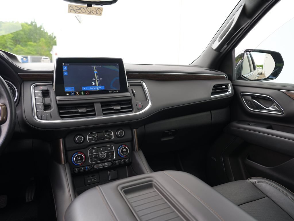 Used 2021 Chevrolet Tahoe High Country w/ Premium Package 2 AWD/4WD image 21