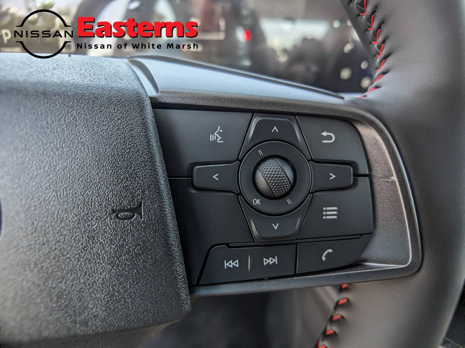 New 2026 Nissan Sentra SR w/ SR Premium Package FWD image 17