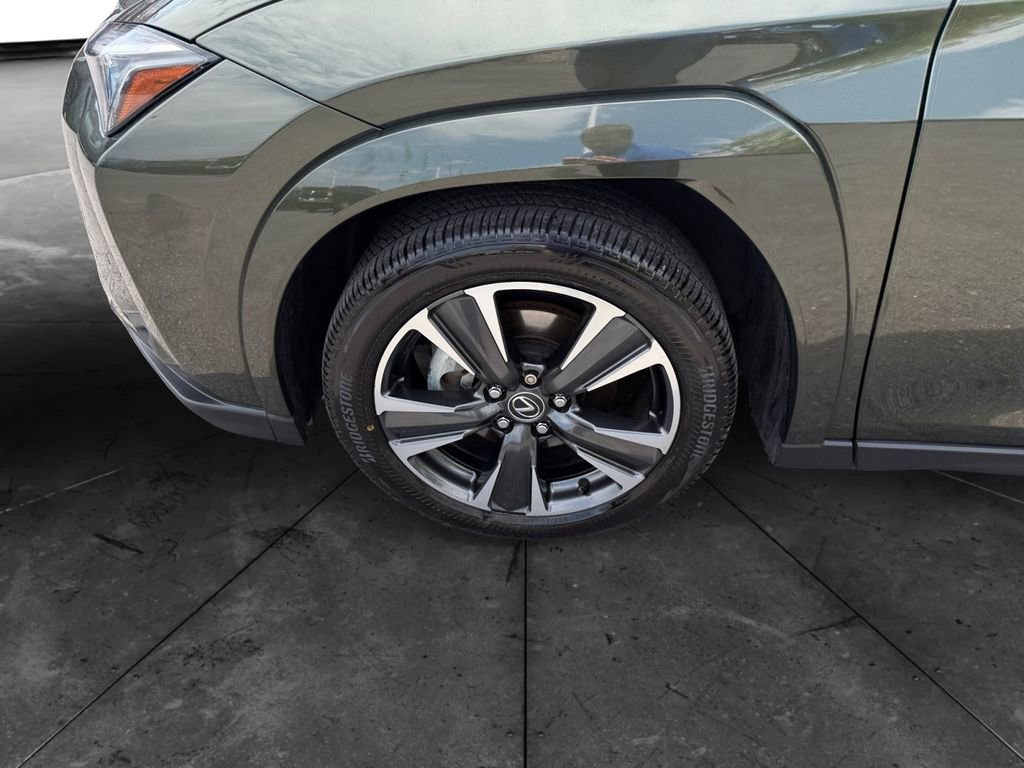 Used 2025 Lexus UX 300h AWD w/ Accessory Package (Z2) image 14