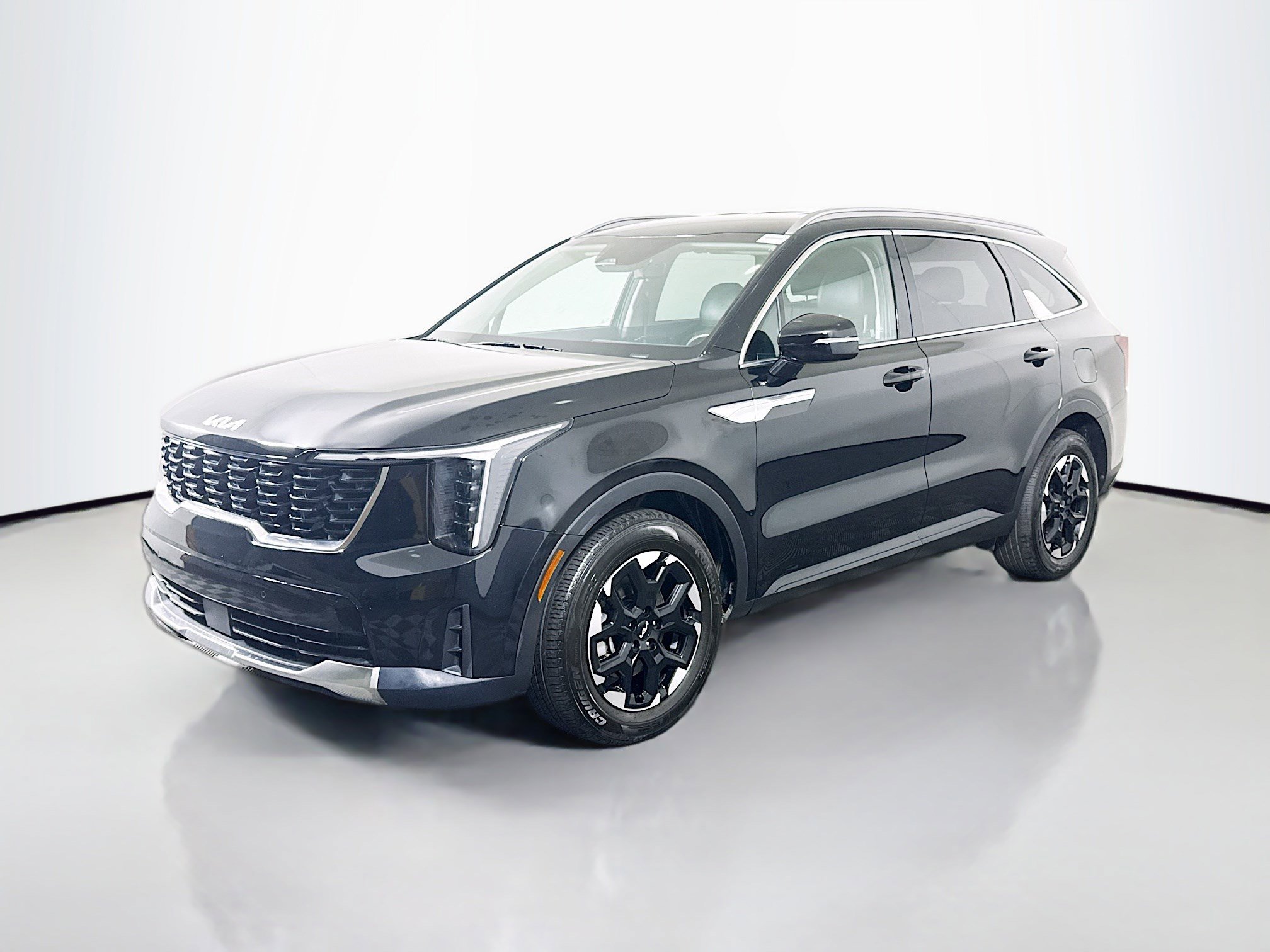 Used 2024 Kia Sorento S image 4