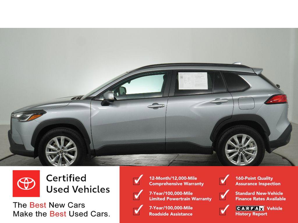 Certified 2022 Toyota Corolla Cross LE w/ Moonroof Package FWD image 6
