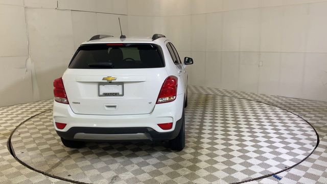 Used 2019 Chevrolet Trax LT w/ LT Convenience Package FWD image 2