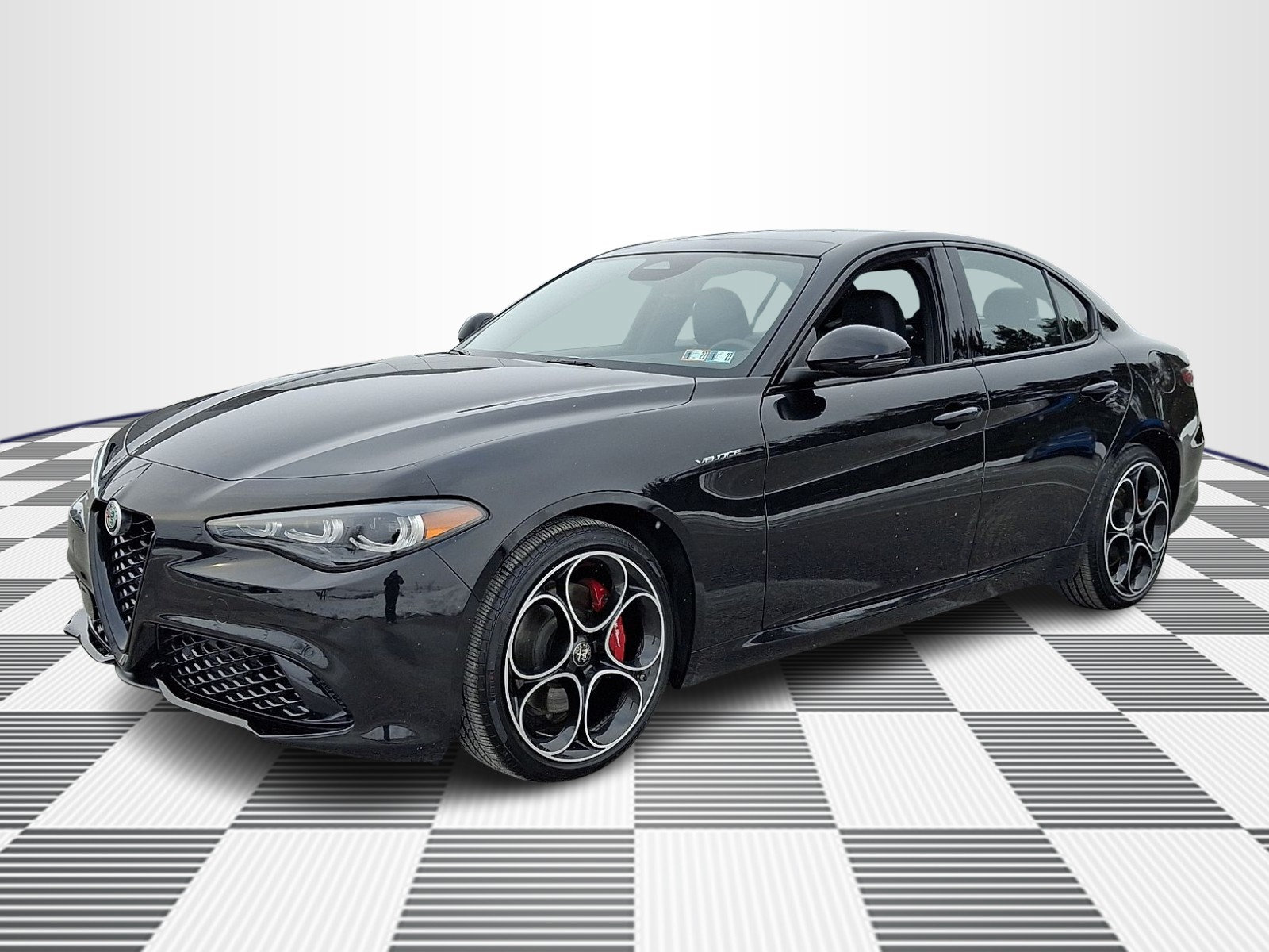 New 2025 Alfa Romeo Giulia AWD image 6