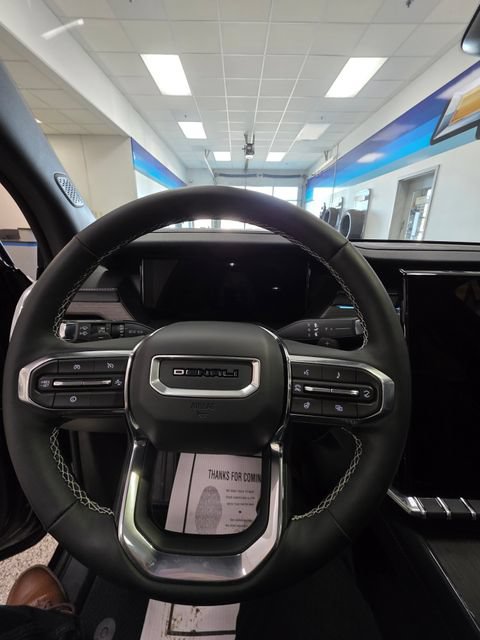 Used 2026 GMC Acadia Denali AWD/4WD image 14
