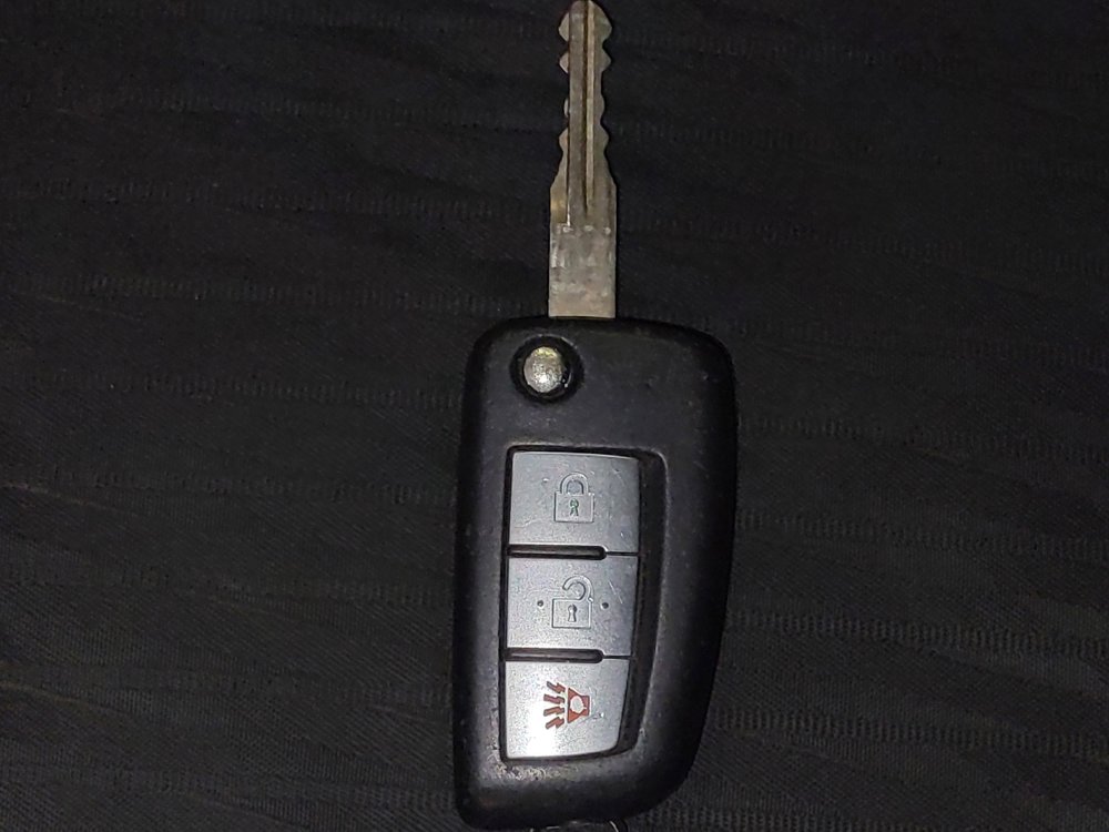 Used 2018 Nissan Rogue S image 32