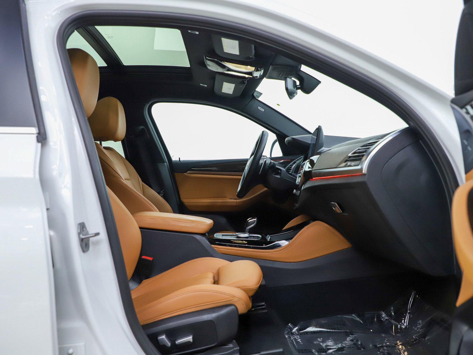 Used 2022 BMW X4 xDrive30i w/ Convenience Package image 11