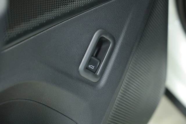 New 2026 Volkswagen Tiguan SEL R-Line image 31