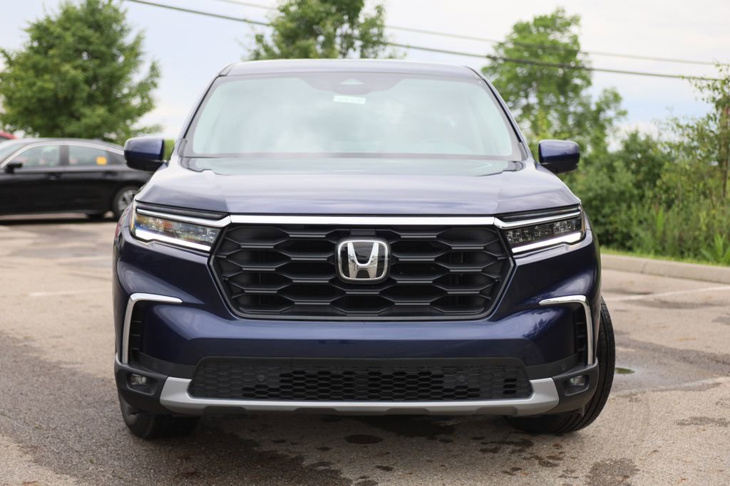 Used 2025 Honda Pilot EX-L image 2