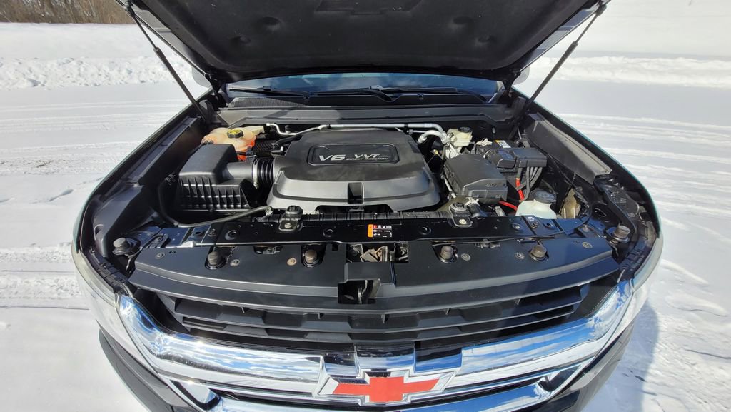 Used 2016 Chevrolet Colorado LT w/ LT Convenience Package image 18