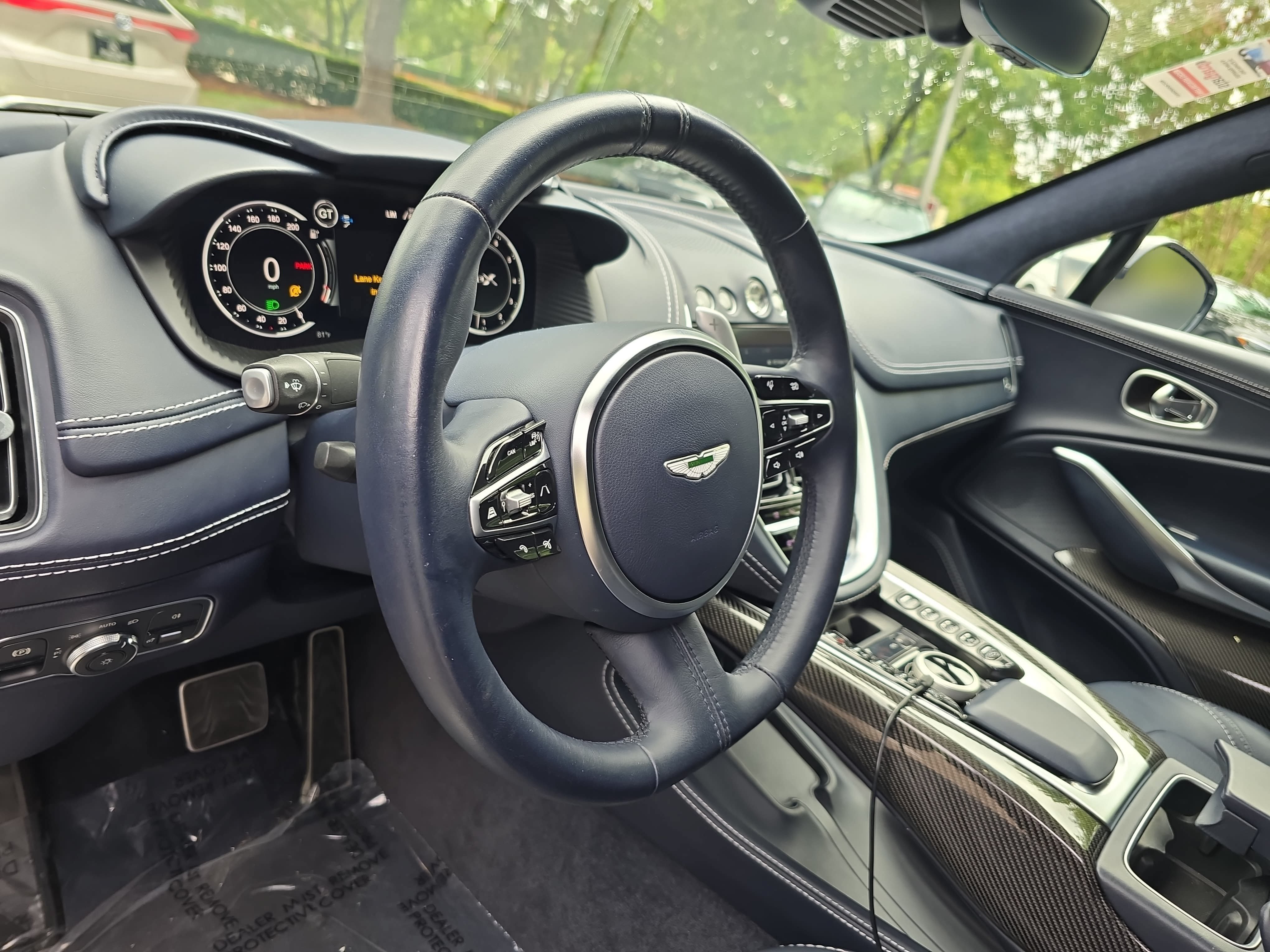 Used 2021 Aston Martin DBX AWD/4WD image 16