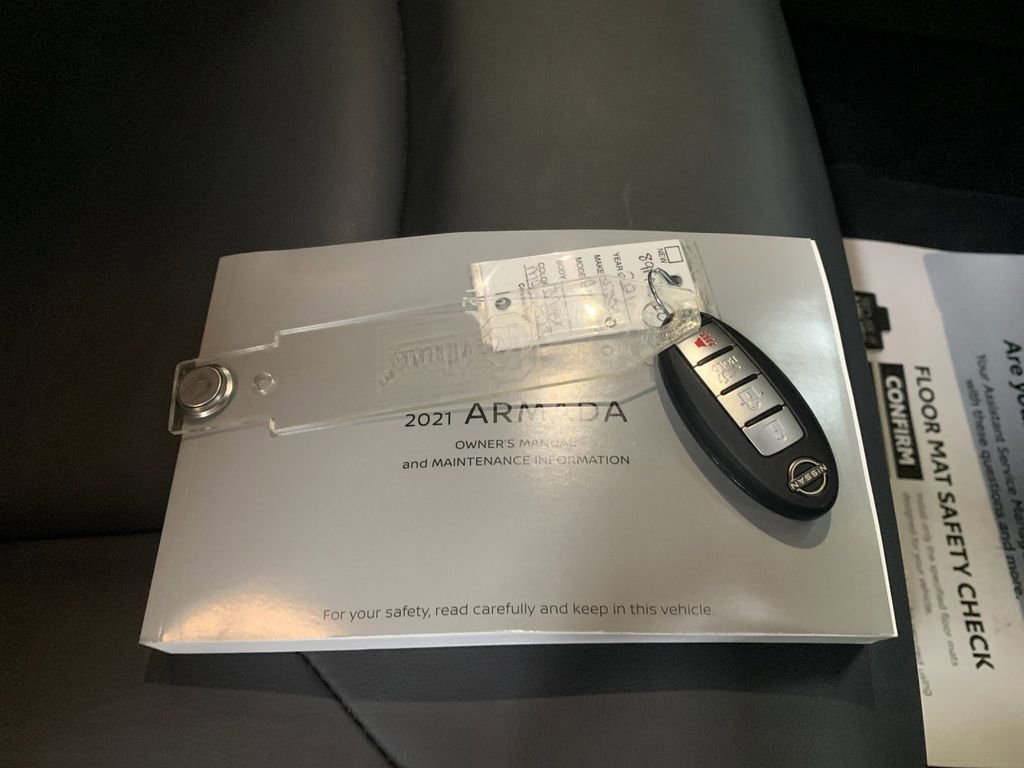 Used 2021 Nissan Armada SV w/ SV Appearance Package image 9