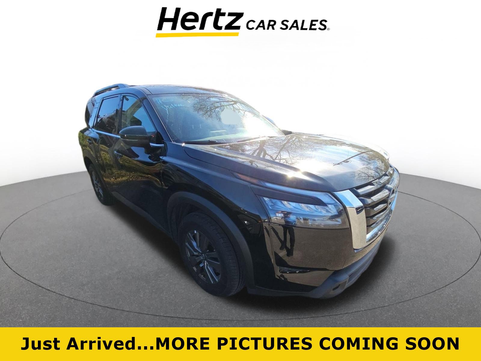 Used 2025 Nissan Pathfinder SV