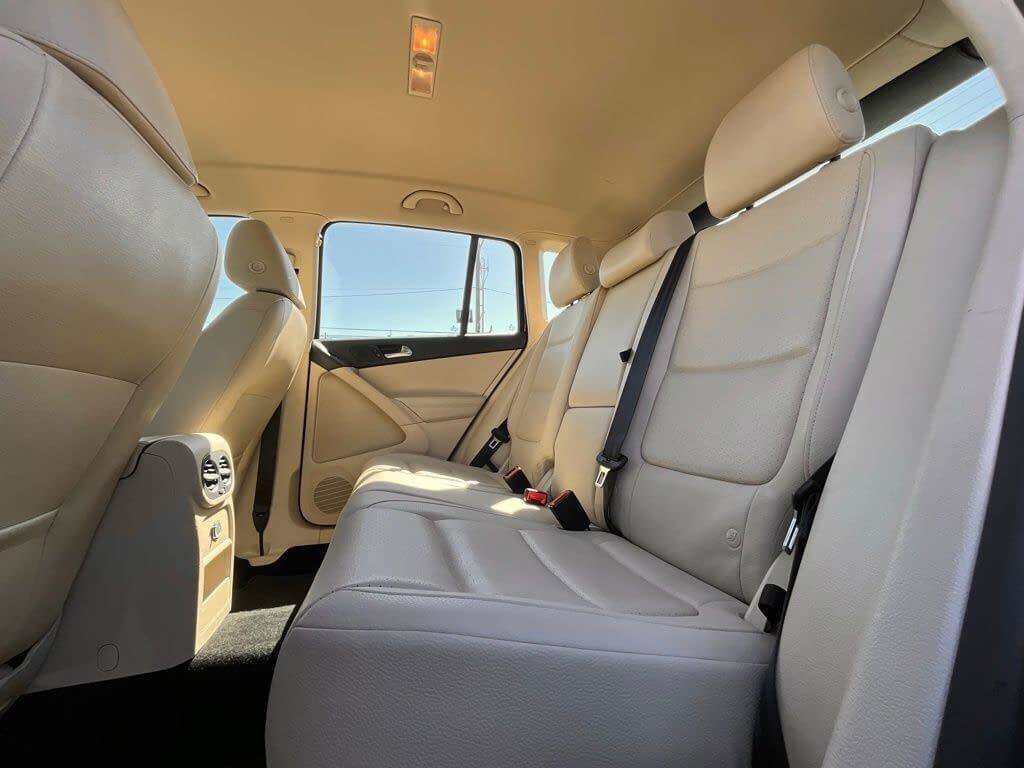 Used 2017 Volkswagen Tiguan S image 13