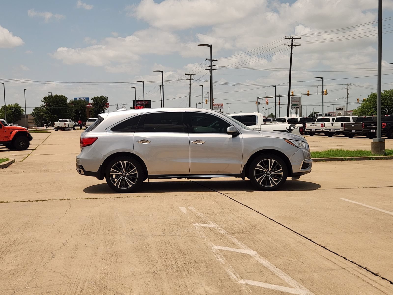 Used 2020 Acura MDX FWD w/ Technology Package image 7