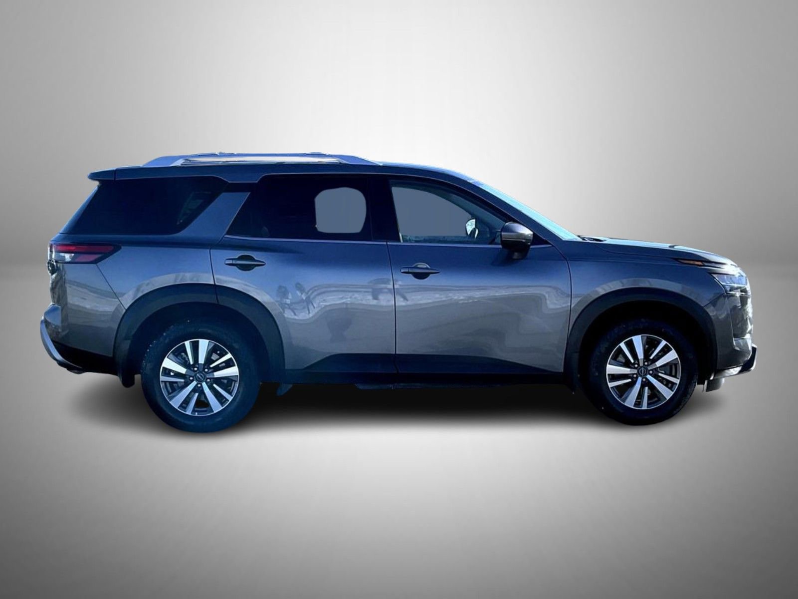 Used 2024 Nissan Pathfinder SL image 4