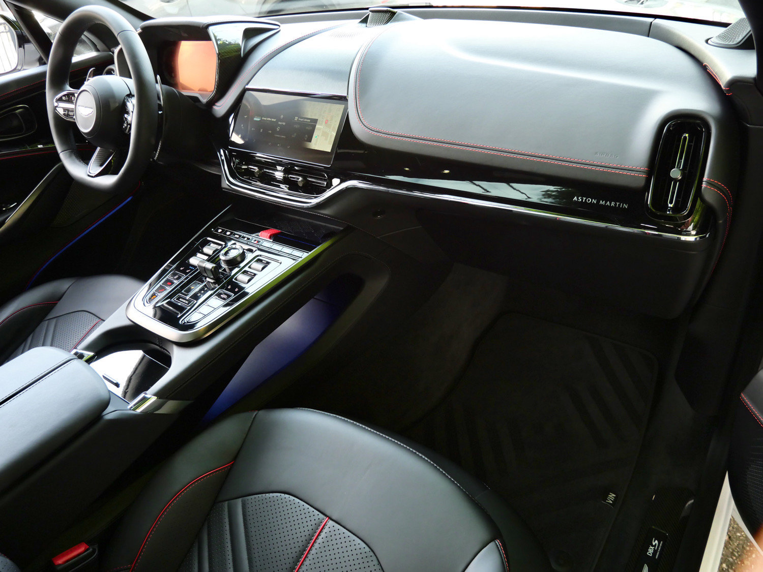 New 2026 Aston Martin DBX S AWD/4WD image 10