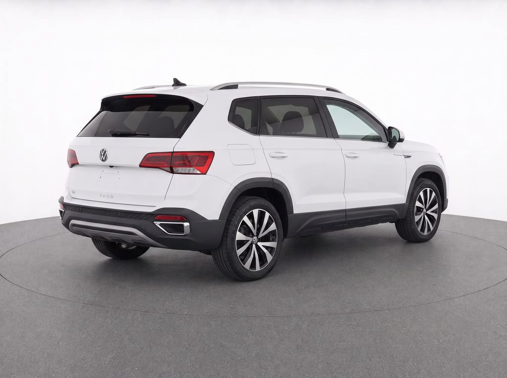 Used 2022 Volkswagen Taos SE FWD image 4