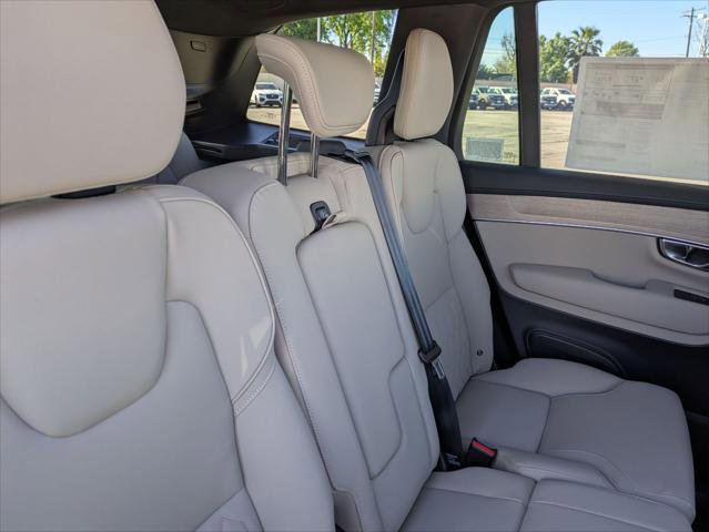 New 2026 Volvo XC90 T8 Plus w/ Protection Package Premier AWD/4WD image 13