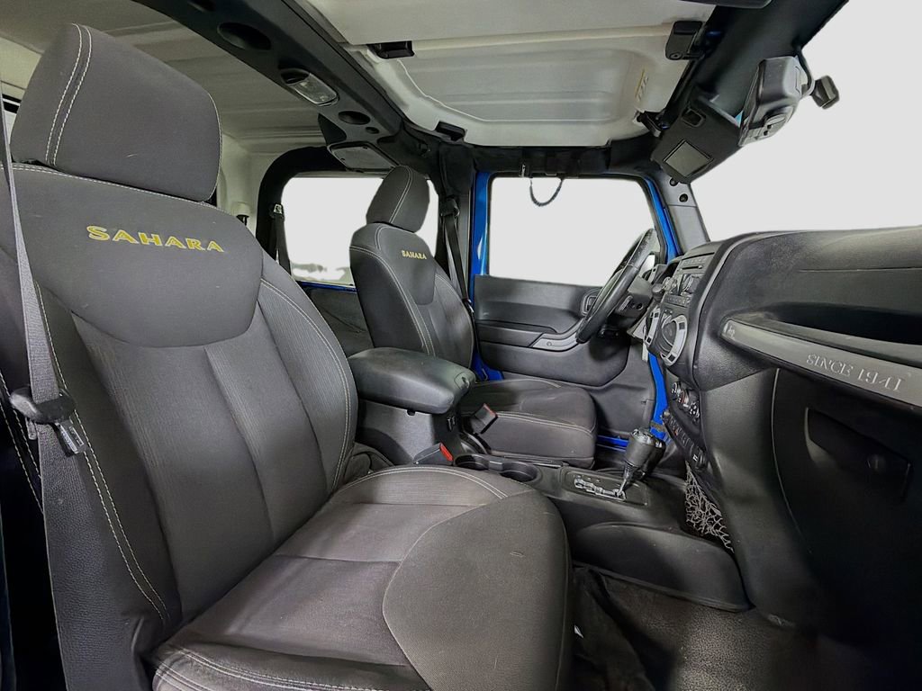 Used 2015 Jeep Wrangler Sahara w/ Connectivity Group image 23
