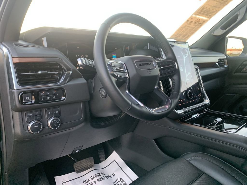 Certified 2025 GMC Yukon Denali image 7