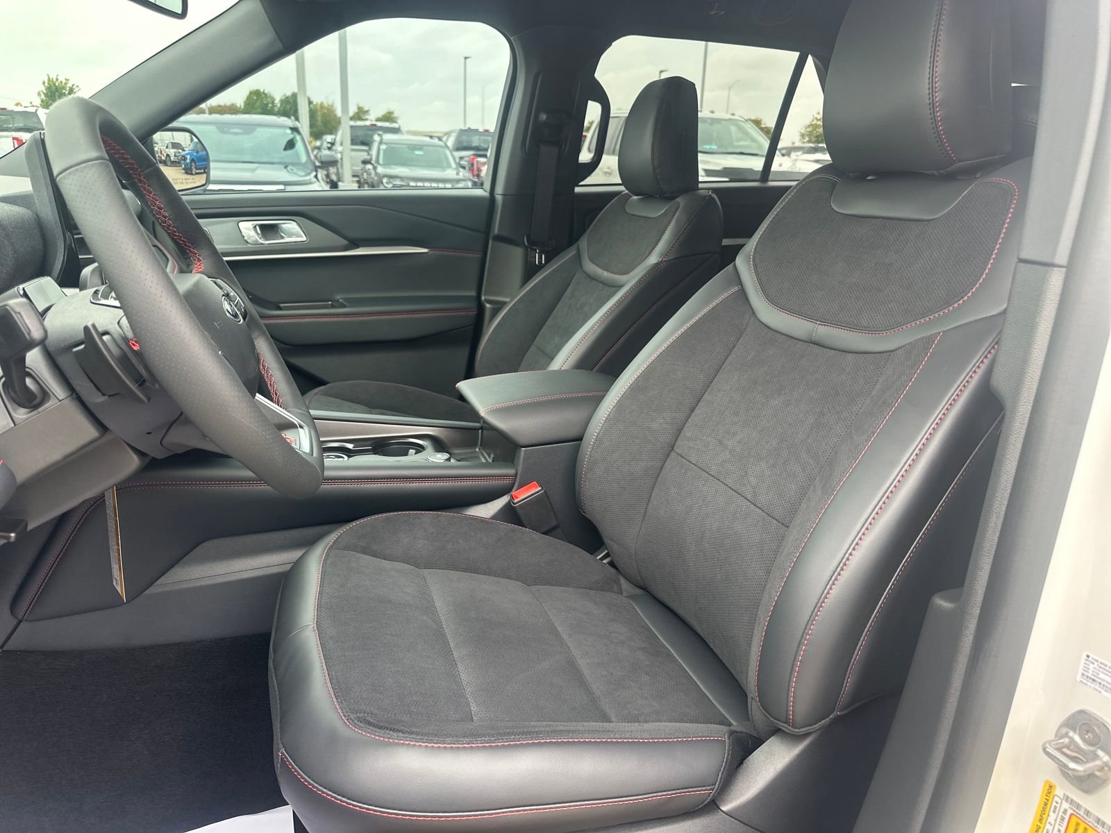 New 2026 Ford Explorer ST image 9