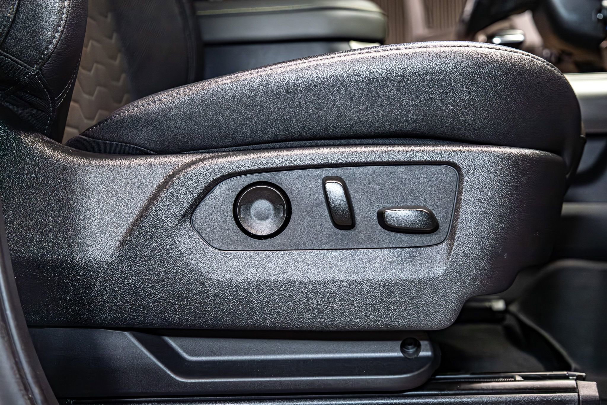 Used 2022 Chevrolet Silverado 1500 ZR2 w/ Technology Package image 27