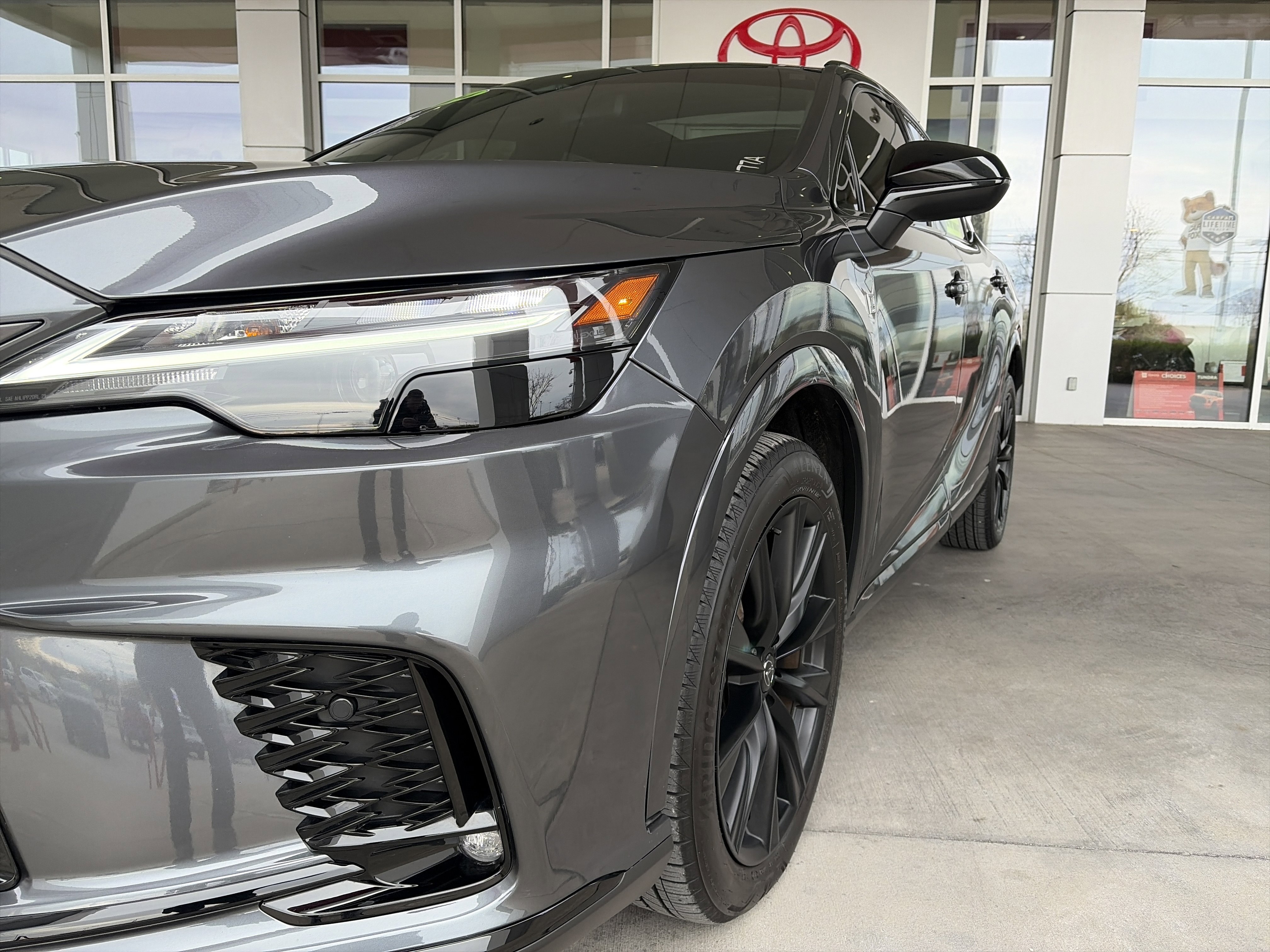 Used 2024 Lexus RX 500h F Sport w/ Technology Package image 20