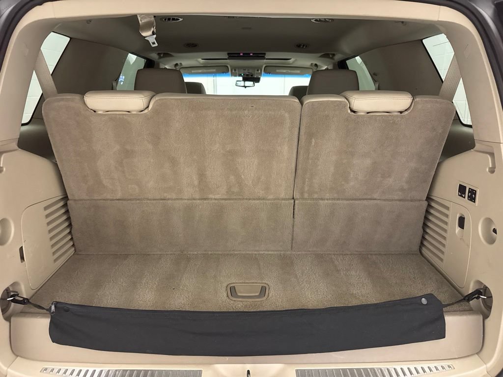 Used 2019 Cadillac Escalade Premium Luxury AWD/4WD image 7
