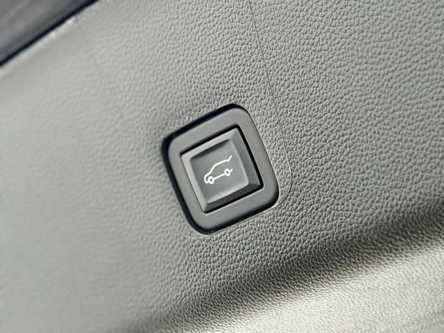 Certified 2023 Chevrolet Traverse LT image 27