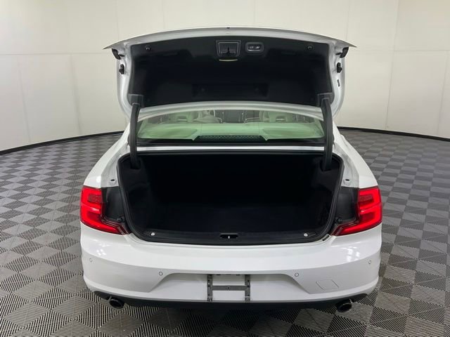 Used 2018 Volvo S90 T5 Momentum w/ Convenience Package AWD/4WD image 34