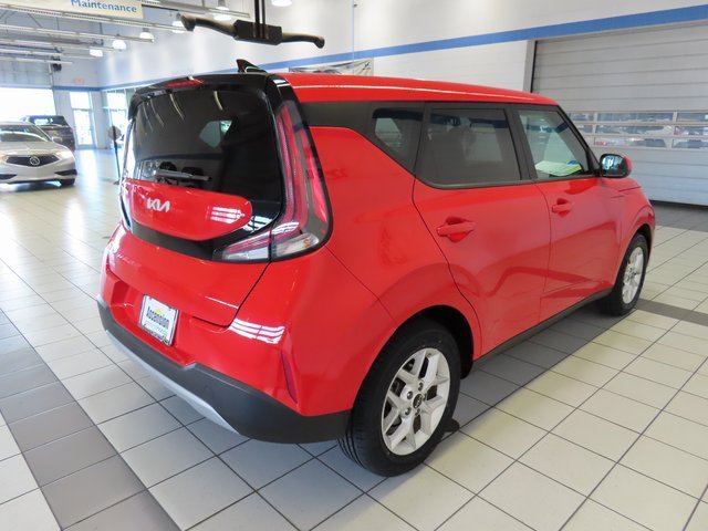 Used 2024 Kia Soul LX w/ Option Group 015 image 13