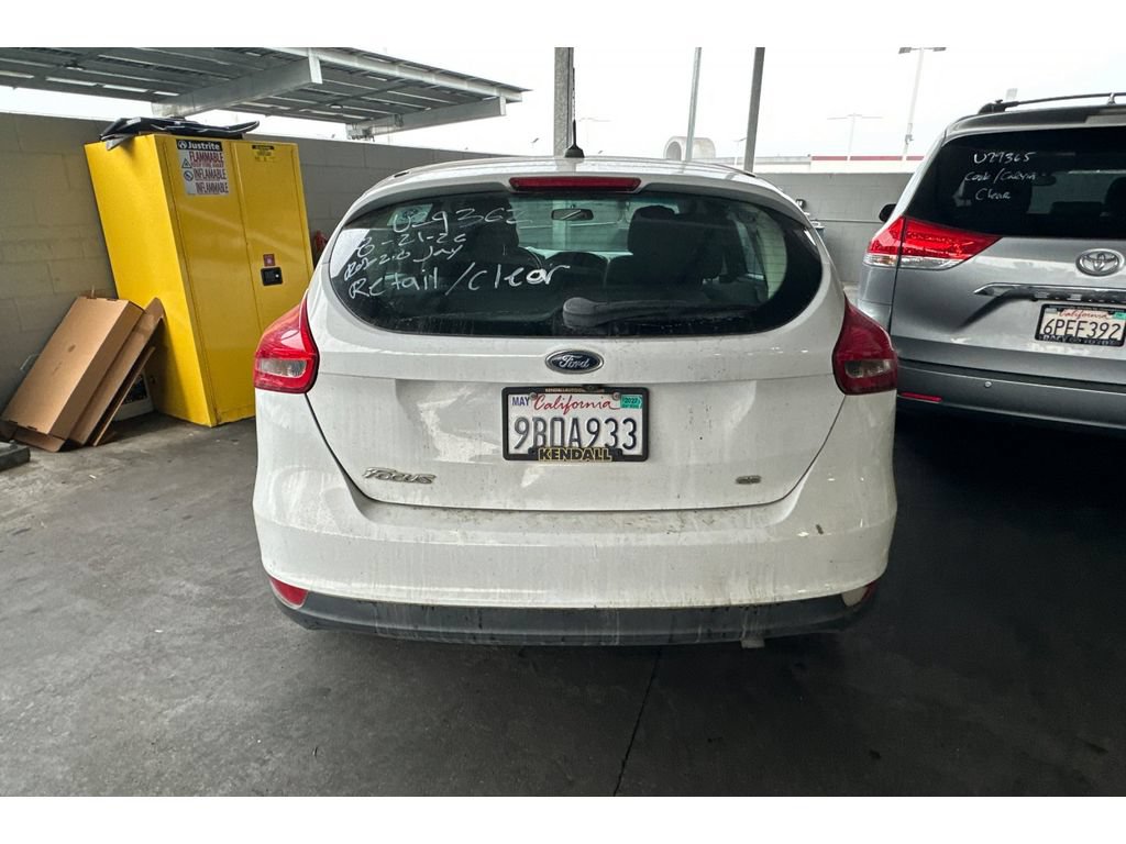 Used 2018 Ford Focus SE w/ Cold Weather Package FWD image 6